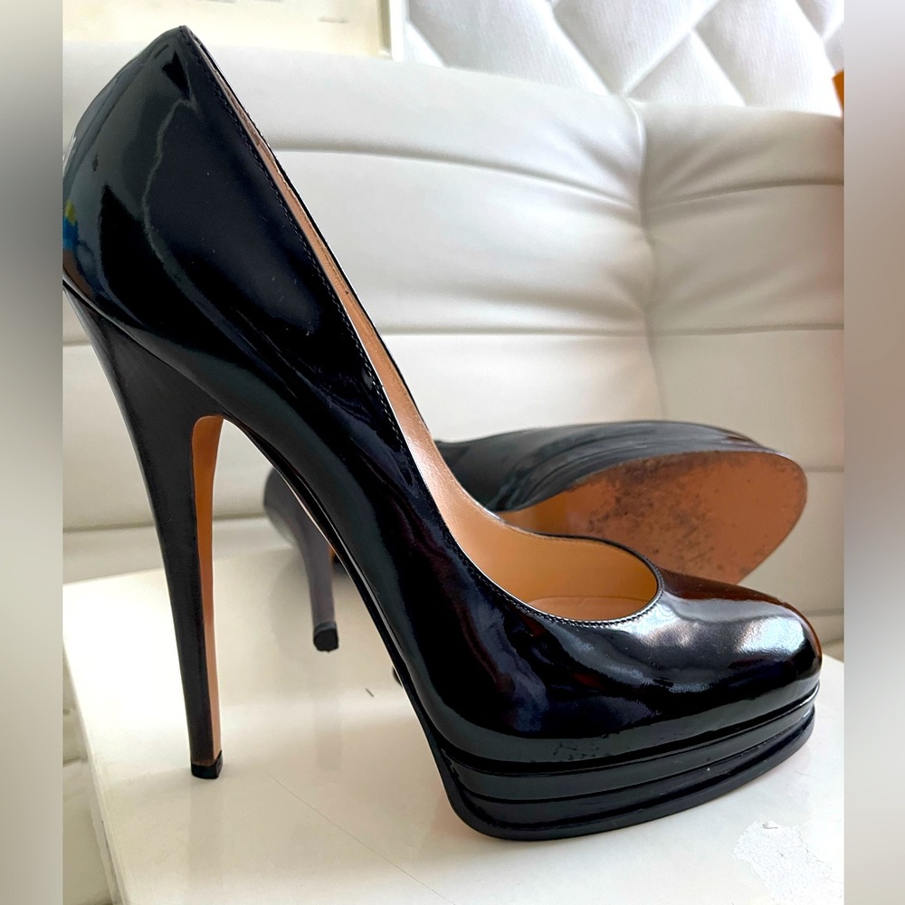 Casadei high heel shoes.size 9.